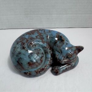 Vintage Sleeping Cat Figurine Shelf Display Decoration Blue & Brown 4.5”x2.5”